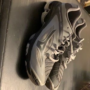 Mizuno Grey Court Shoes